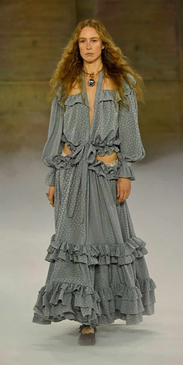 Un look Chloé fall-winter 2026/27 (ph Francesc Ten/MFF)
