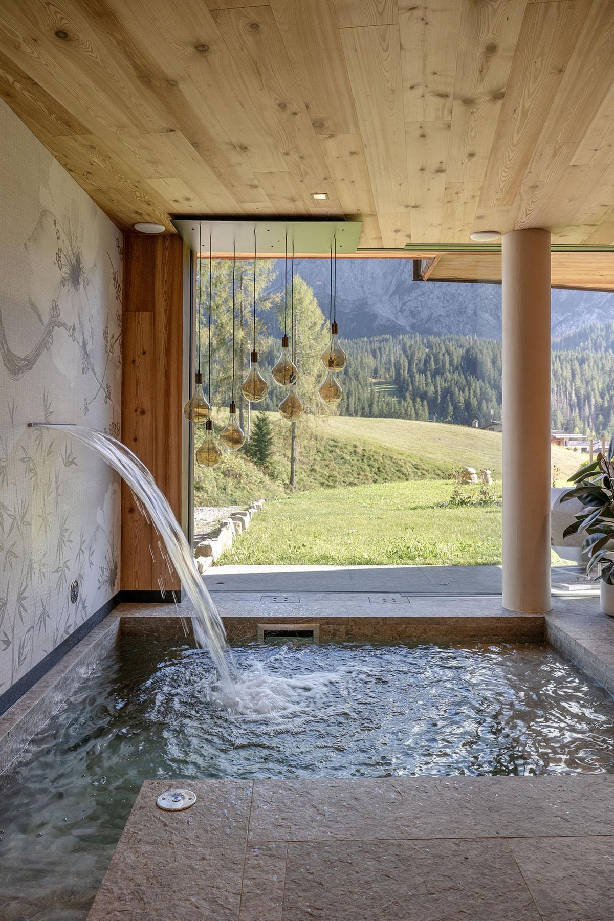 Perché tutti parlano di Sappada: il borgo delle Dolomiti tra olimpionici e un Lodge da sogno