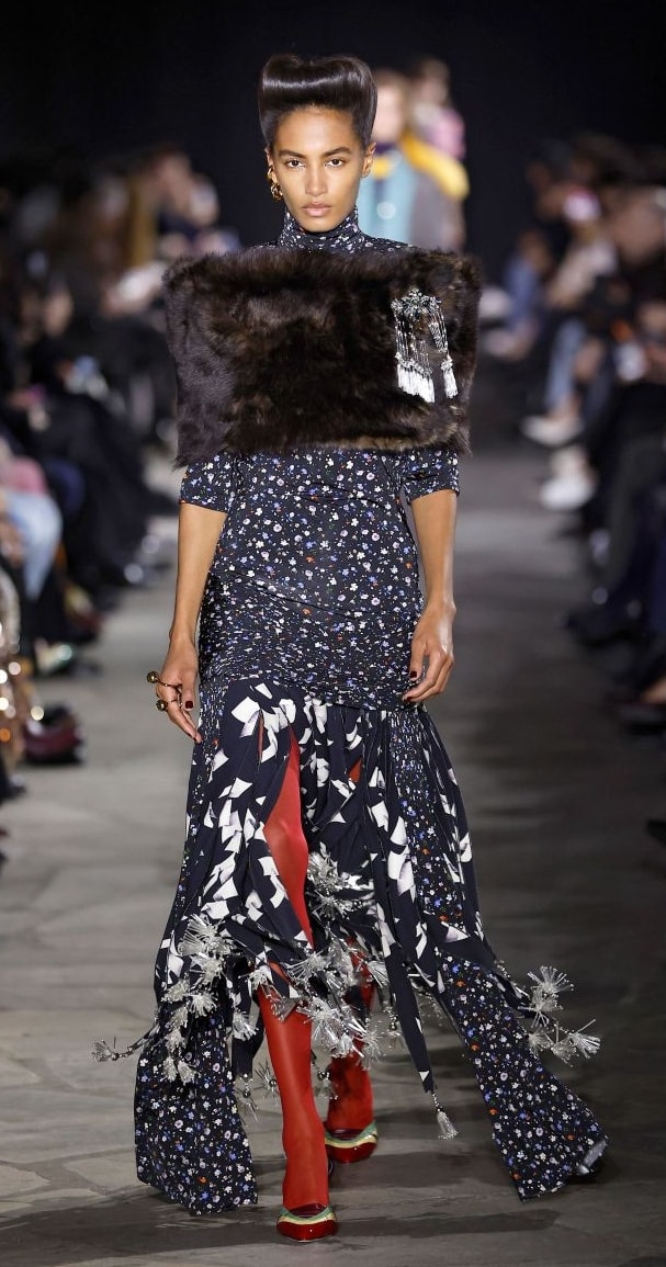 Un look Rabanne fall-winter 2026/27 (ph Francesc Ten/MFF)