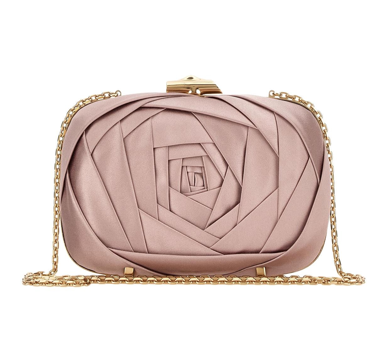 Una borsa Roger Vivier (courtesy Roger Vivier)