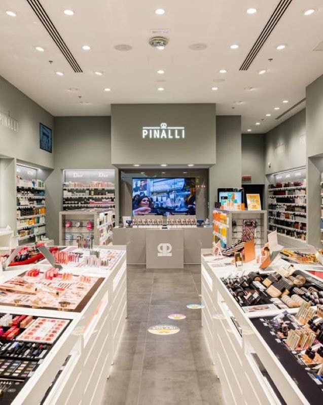 Hig capital valuta la vendita delle profumerie Pinalli