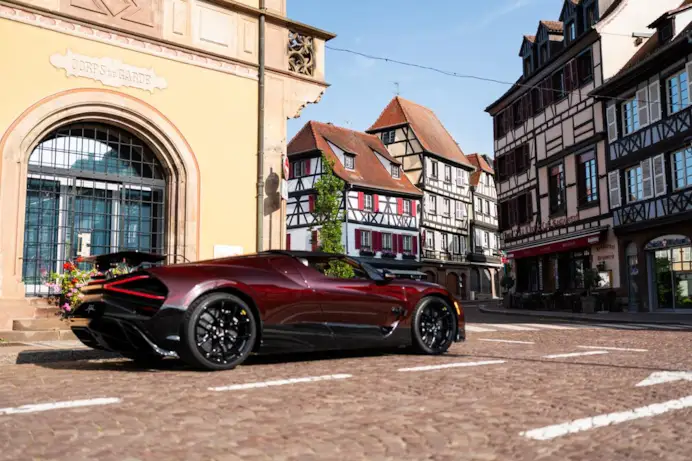 L’ultima Bugatti con motore W16: la Mistral da 1600 cavalli e solo 99 esemplari
