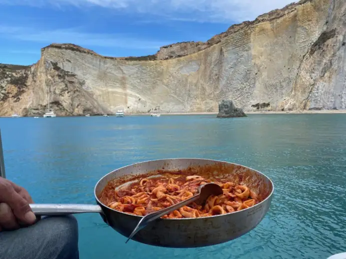 Tra calette e salite: Ponza si trasforma in un paradiso per ciclisti