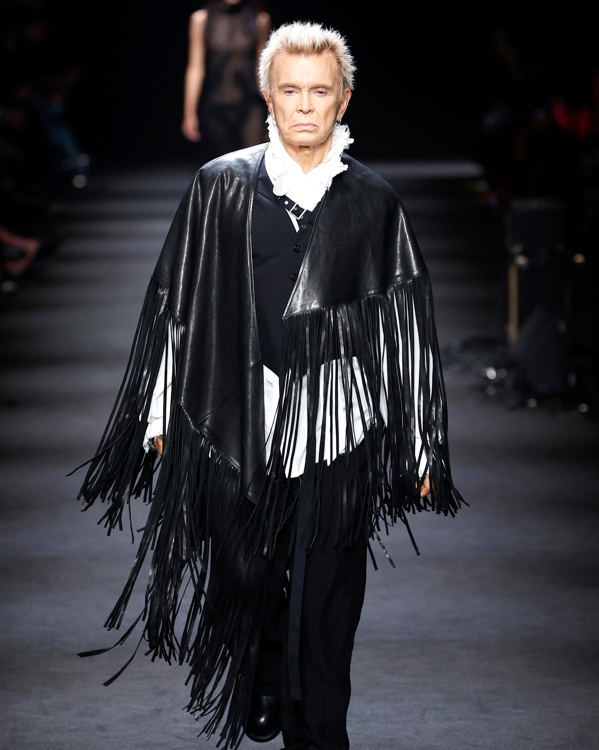 Un look Ann Demeulemeester fall-winter 2026/27 (foto Francesc Ten/MFF)