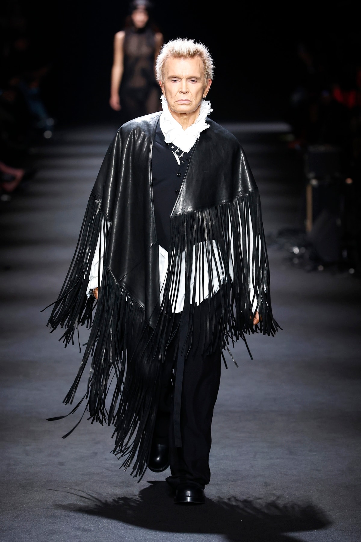Un look Ann Demeulemeester fall-winter 2026/27 (foto Francesc Ten/MFF)