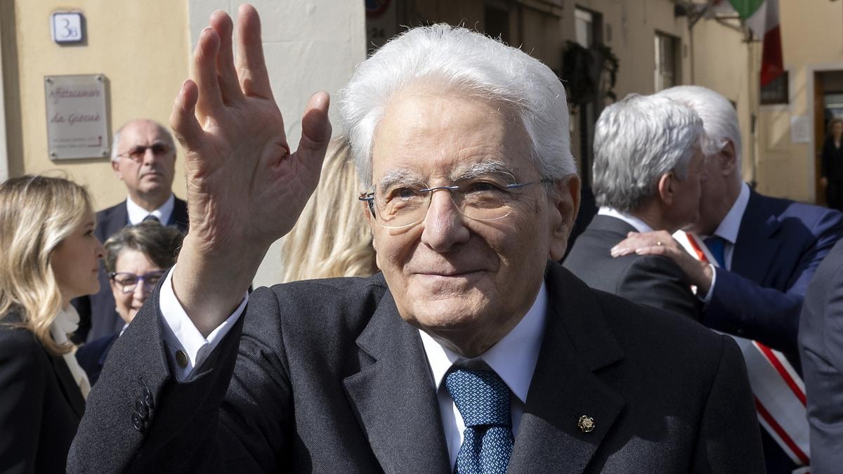 Il presidente Mattarella avverte: rischio di regressione verso la tirannide