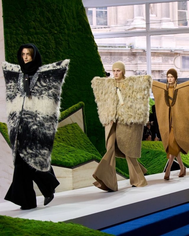 Il finale dello show Louis Vuitton fall-winter 2026/27 (courtesy Louis Vuitton)
