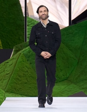 Nicolas Ghesquière alla fine dello show fall-winter 2026/27 di Louis Vuitton (ph Filippo Fior/Gorunway.com)