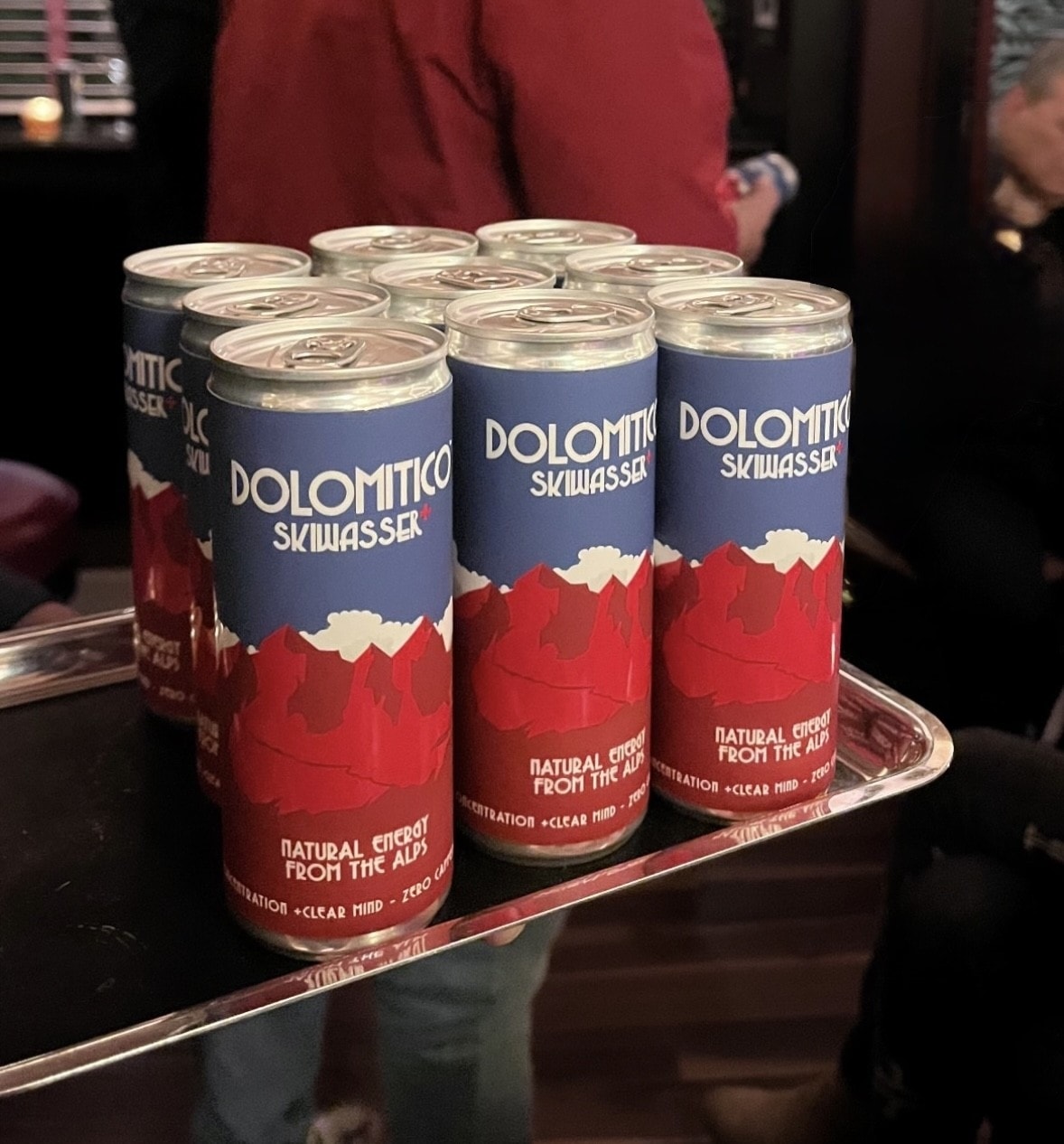 Dolomitico Skiwasser, la prima etichetta sviluppata dalla compagnia.