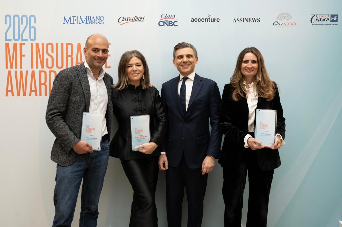 Patrick Cohen (Axa), al centro, in occasione degli MF Insurance Awards 2026