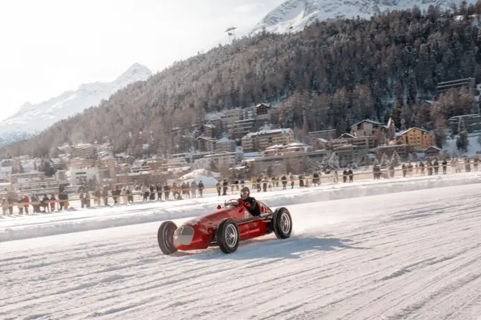 Sul lago ghiacciato di St. Moritz la regina è Maserati