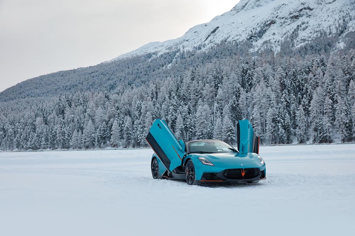 Sul lago ghiacciato di St. Moritz la regina è Maserati