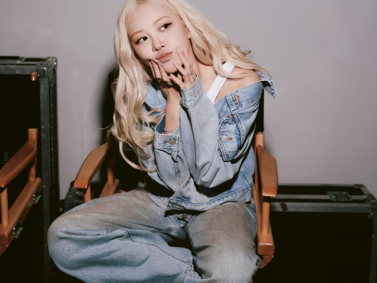 Rosè nella campagna Levi's (courtesy Levi's)