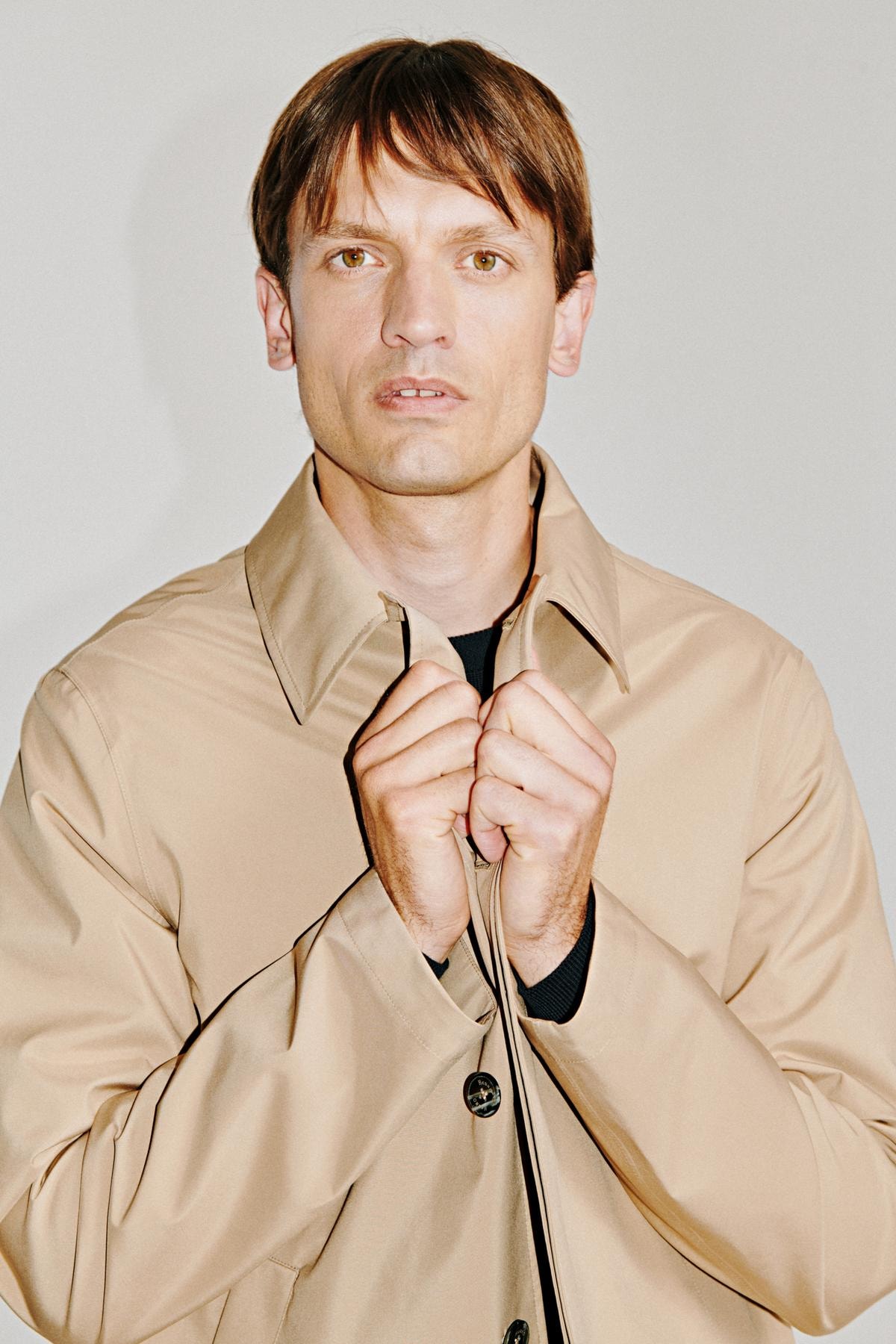 Oltre il beige: i 5 trench da avere questa stagione