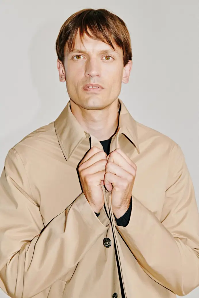 Oltre il beige: i 5 trench da avere questa stagione