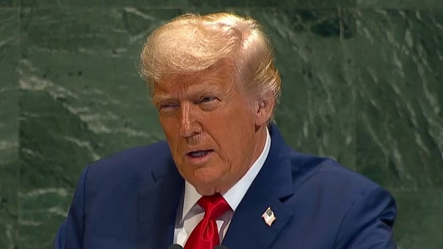 Dazi Usa, che boomerang per Trump. I dati su manifattura e deficit commerciale a quasi un anno dal Liberation Day