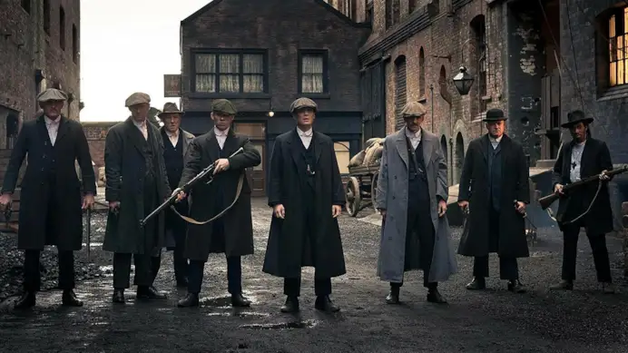 Esce il film di Peaky Blinders e il Garrison Pub apre a Milano ecco perché Netflix ha scelto il Matricola