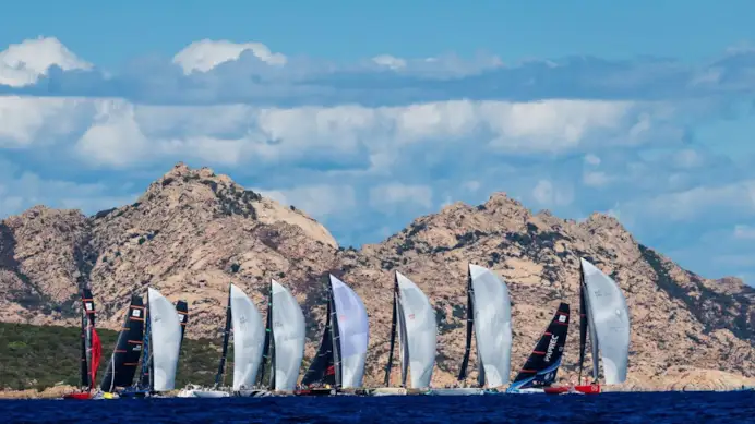 52 Super Series.