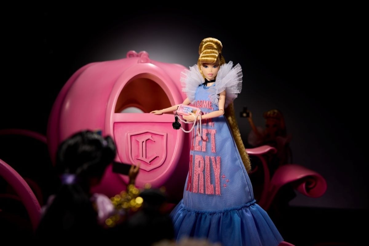 Cenerentola haute couture by Viktor&Rolf (courtesy Victor&Rolf)