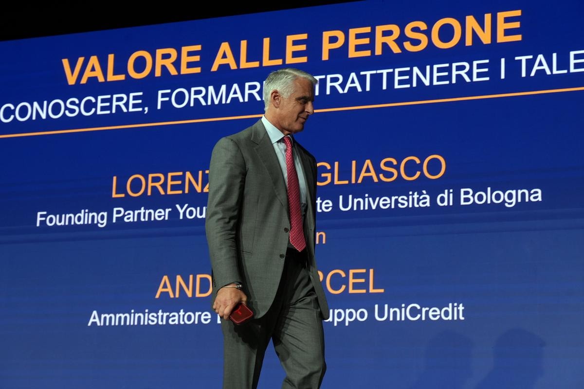 Ad Andrea Orcel un tesoretto in azioni Unicredit: in quattro anni titoli per 62 milioni di euro (virtuali)