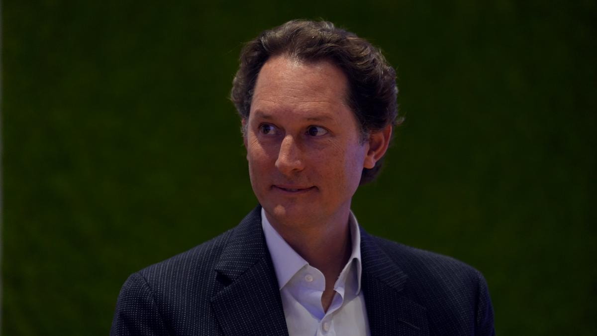 Eredità Agnelli, la Cassazione respinge il ricorso di John Elkann: sì all’imputazione coatta