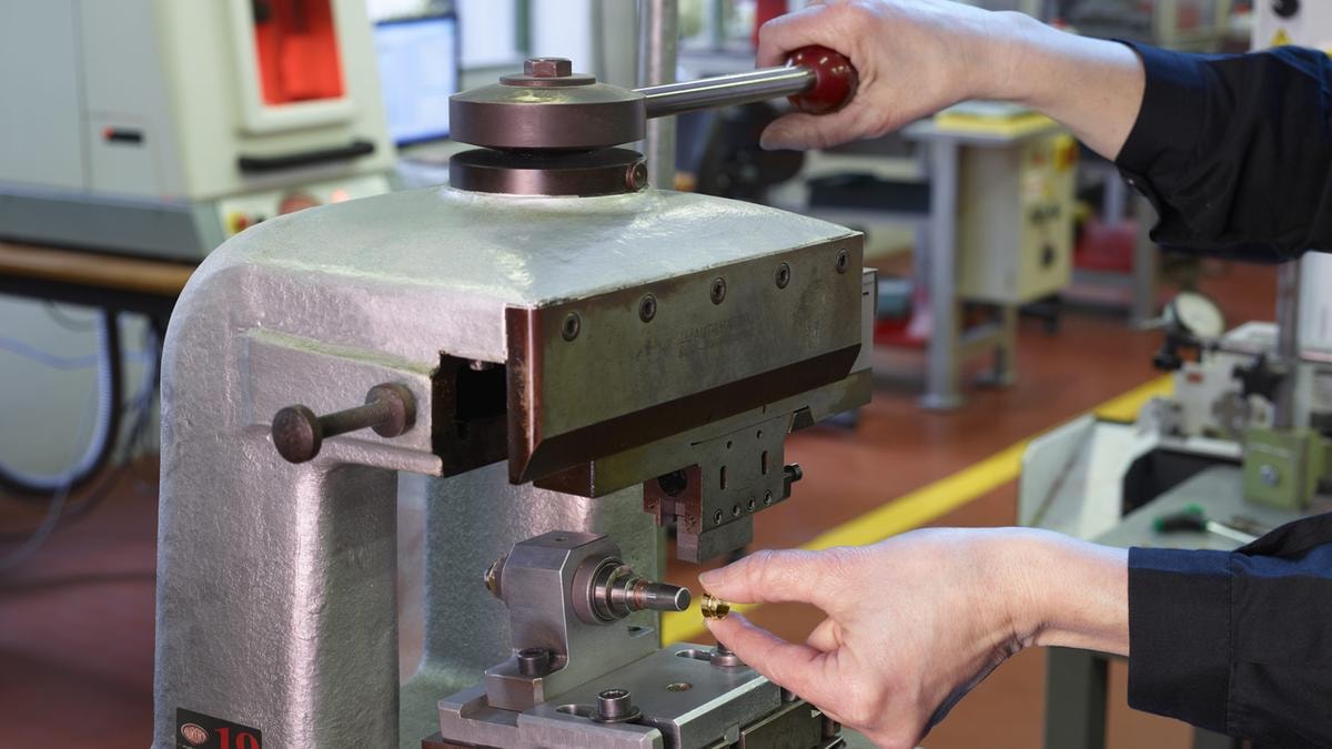 Passaggio generazionale, pmi a rischio stallo: l’analisi su 68 mila società italiane che fa emergere la fragilità del sistema