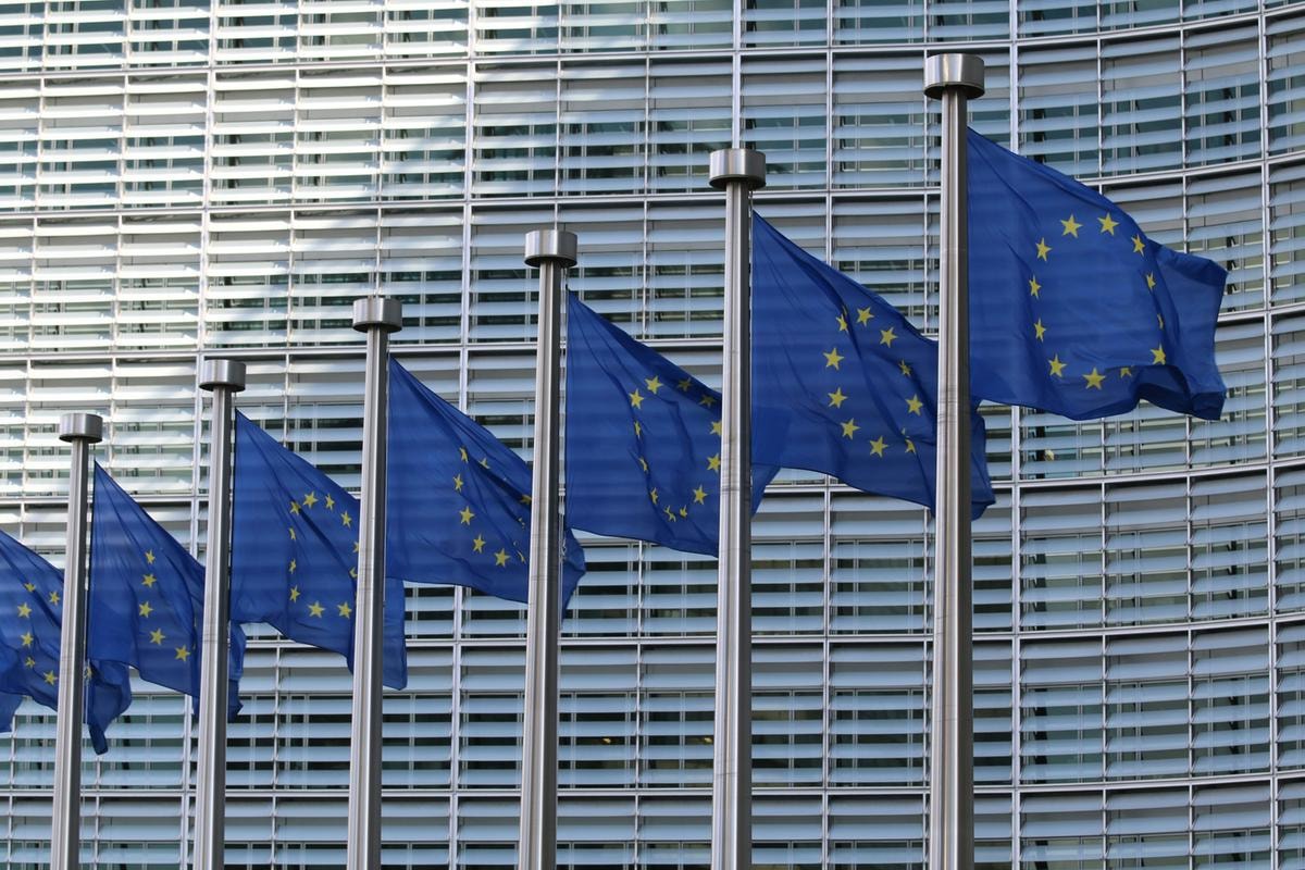 L’Ue contro i siti per adulti: Pornhub &amp; Co violano la legge perché non tutelano i minori