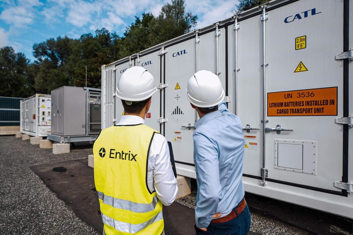 Entrix, il piano per le batterie finanziato da Bnp Paribas e Allianz