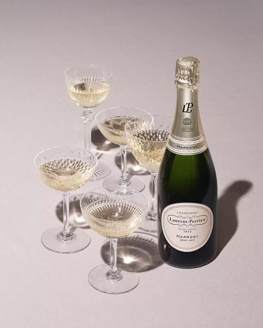 Champagne e colomba, uova sode e grappa, 4 abbinamenti da provare per stupire al Pranzo di Pasqua