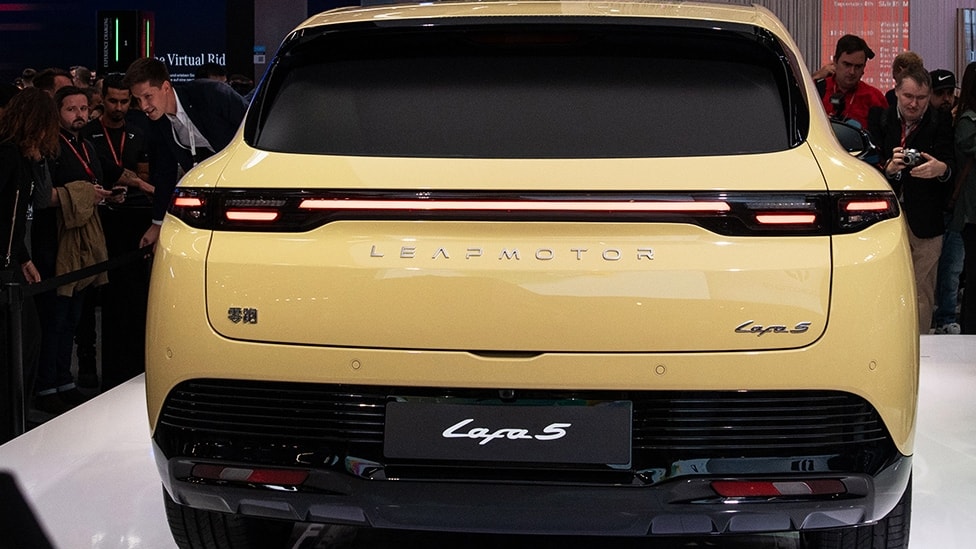 Stellantis valuta la produzione di auto elettriche cinesi Leapmotor in Canada: ipotesi Brampton, sito fermo da anni