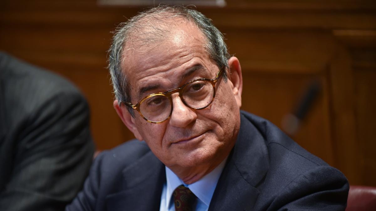 Guerra in Iran, Tria (ex ministro dell'Economia): l’Ue sospenda in modo mirato il Patto di Stabilità 