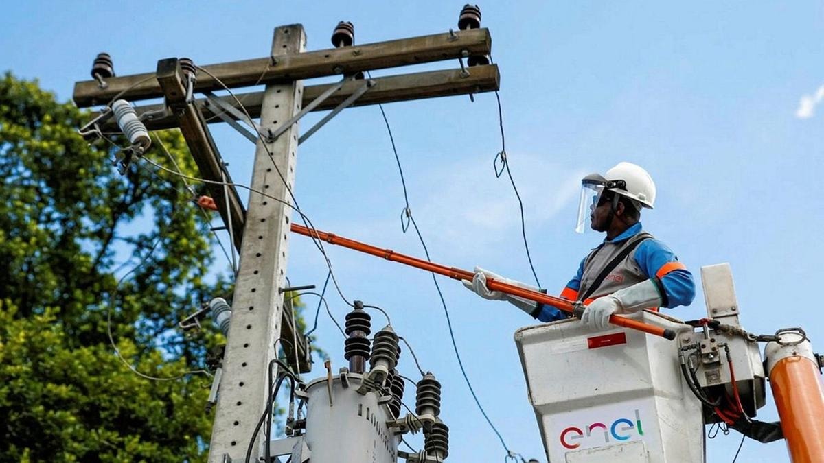 Enel, nodo concessione da 3,9 miliardi in Brasile: Kpmg valuta i rischi in bilancio
