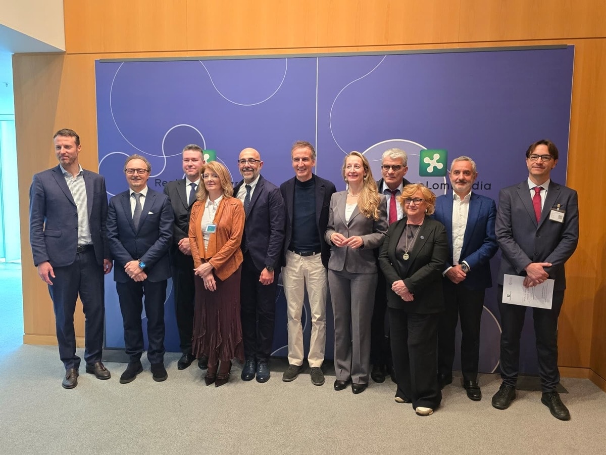 I soci fondatori del cluster assieme all'assessore Alessandro Fermi (courtesy Ancorotti cosmetics)
