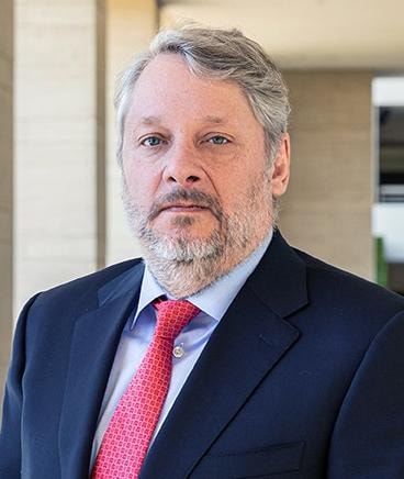 Ivascyn (Pimco): bond più attrattivi del credito privato, azioni su valutazioni tirate