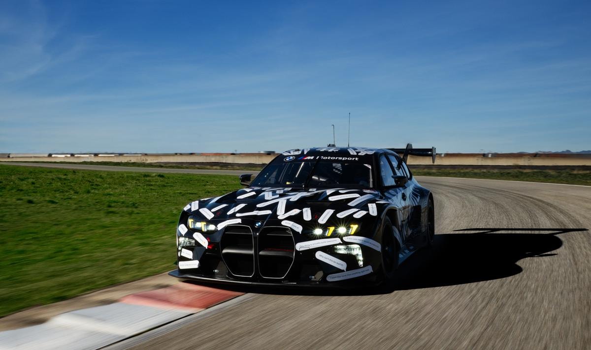 Nata per scherzo, ora corre 24 ore: la folle Bmw M3 Touring da gara
