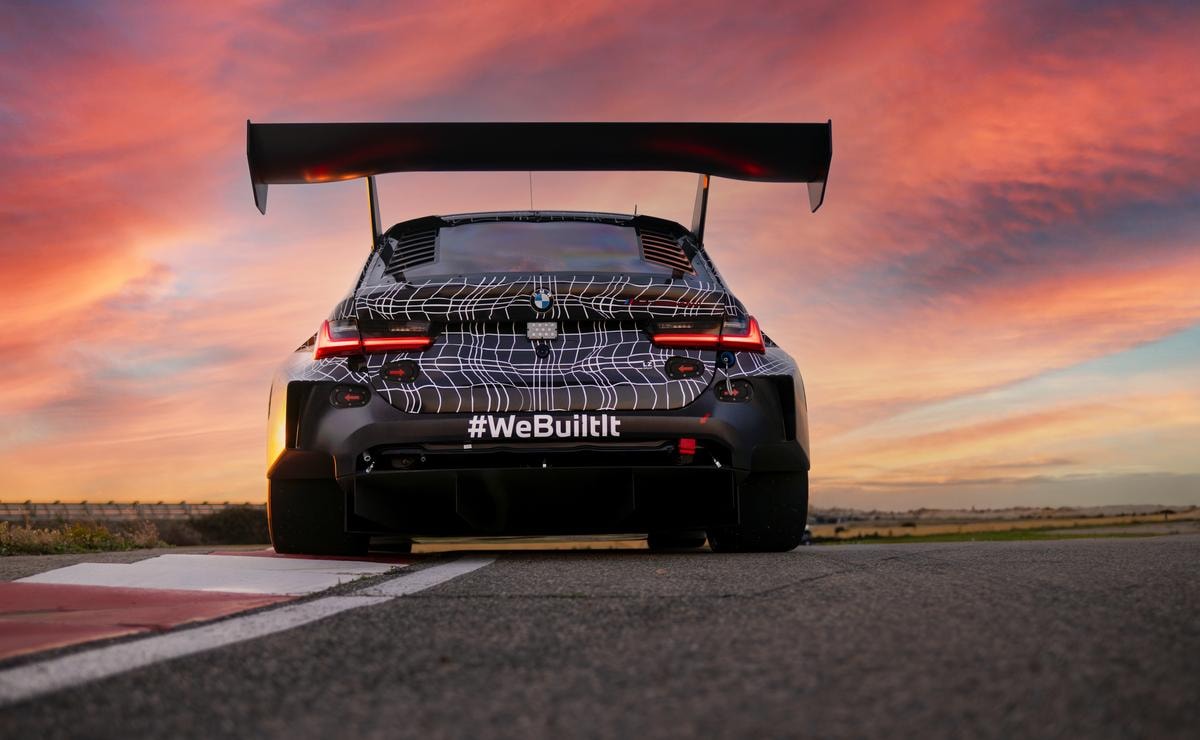Nata per scherzo, ora corre 24 ore: la folle Bmw M3 Touring da gara
