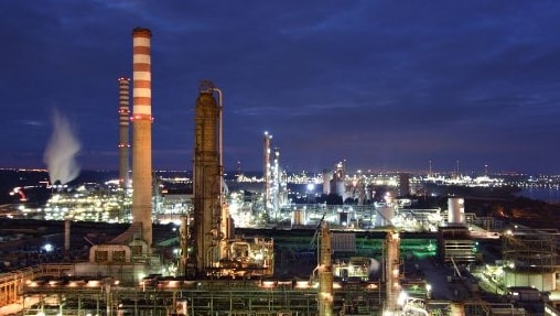 Energia, offerta Usa per rilevare la raffineria Isab di Priolo: è la più grande d’Italia