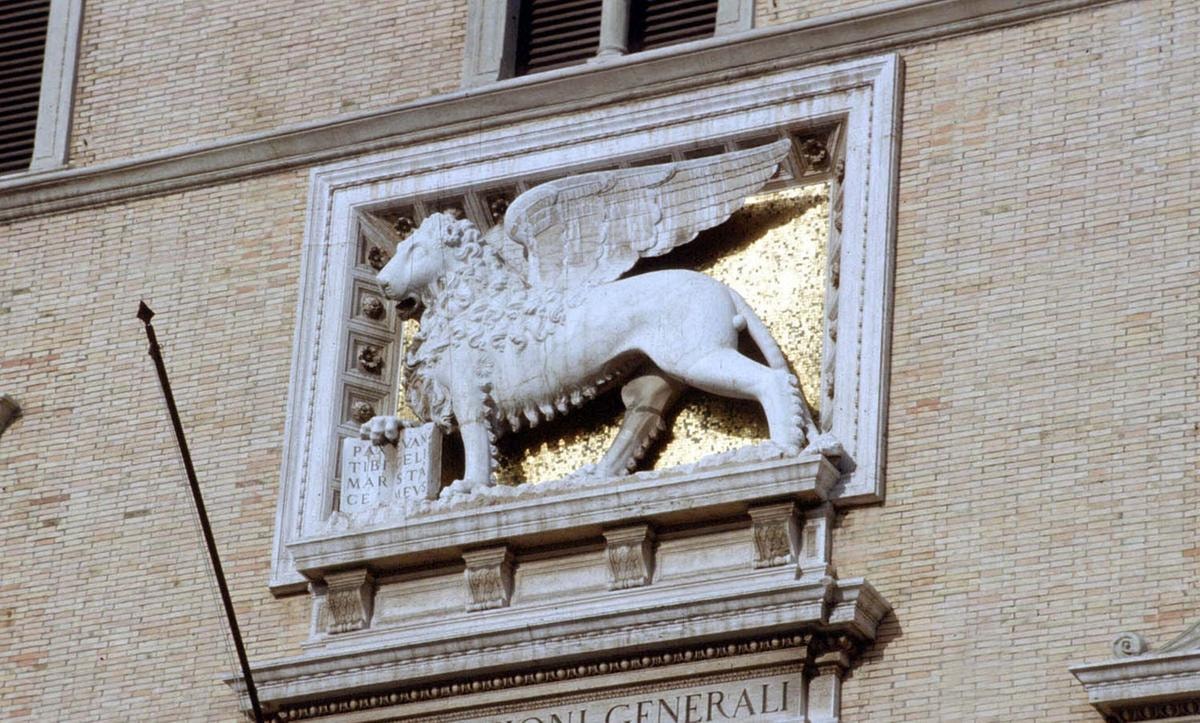 Il palazzo Generali a Piazza Venezia a Roma