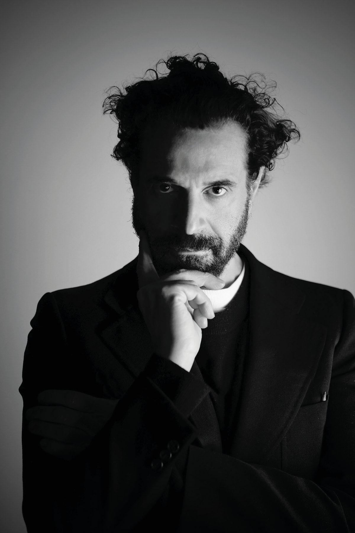 Un ritratto di Ennio Capasa (courtesy Capasa Milano)