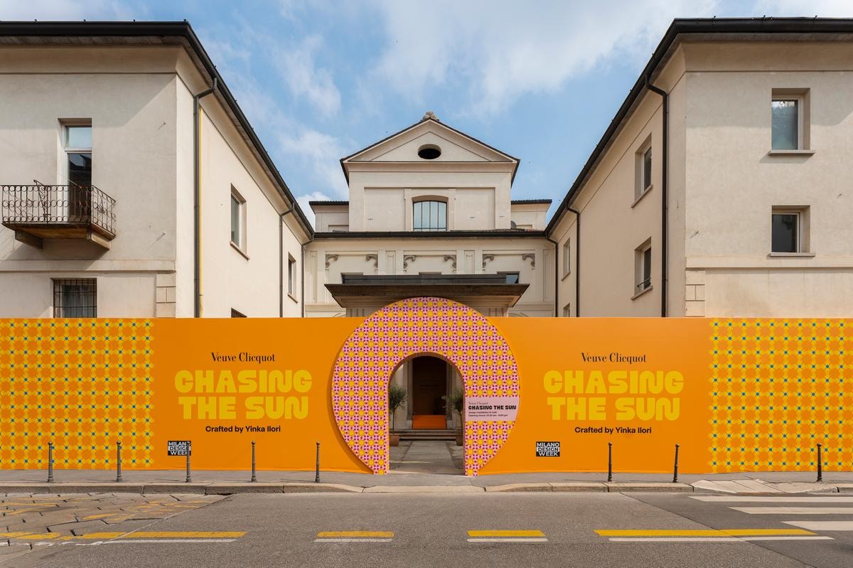 Ecco chi è Yinka Ilori il designer che al Salone di Milano dà forma all’ottimismo solare di Veuve Clicquot  