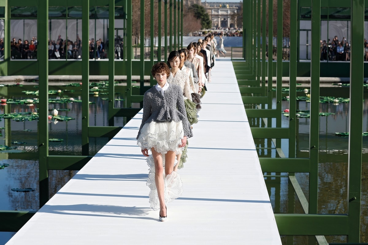 Il finale della sfilata Dior fall-winter 2026/27 (foto Francesc Ten/MFF)