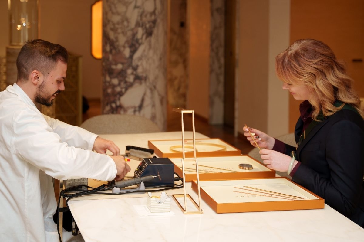 Lo stand Bulgari alla mostra Icons of Italy (courtesy Altagamma)