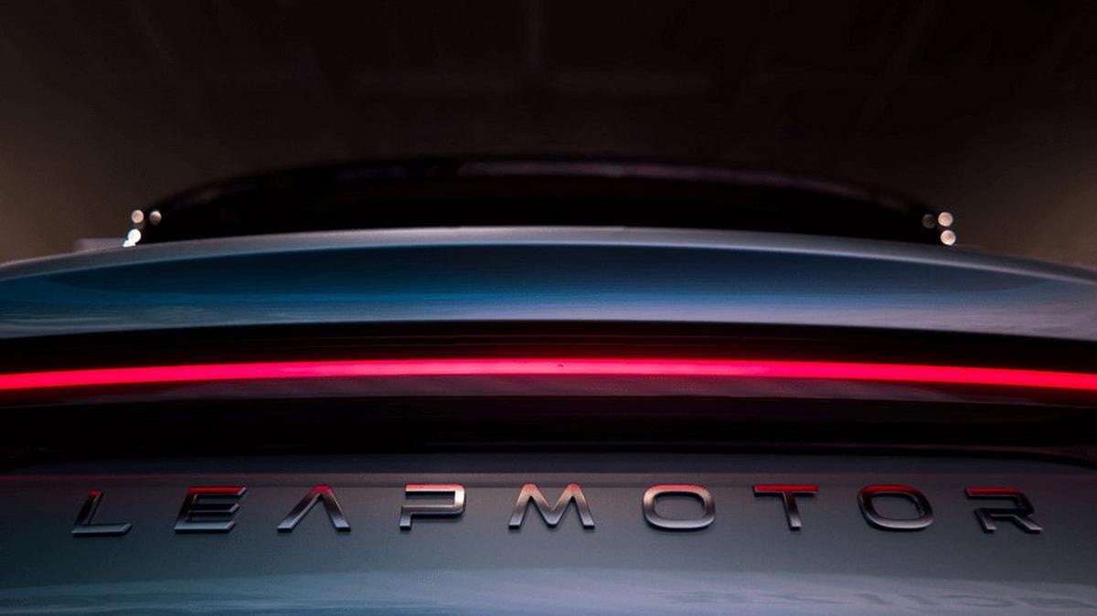 Leapmotor studia il lancio di un nuovo marchio di fascia più alta. E Stellantis potrebbe aiutarla