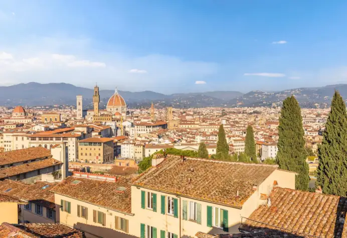 Firenze, in vendita la casa da cui Galileo Galilei osservava le stelle: vista mozzafiato sull’Arno