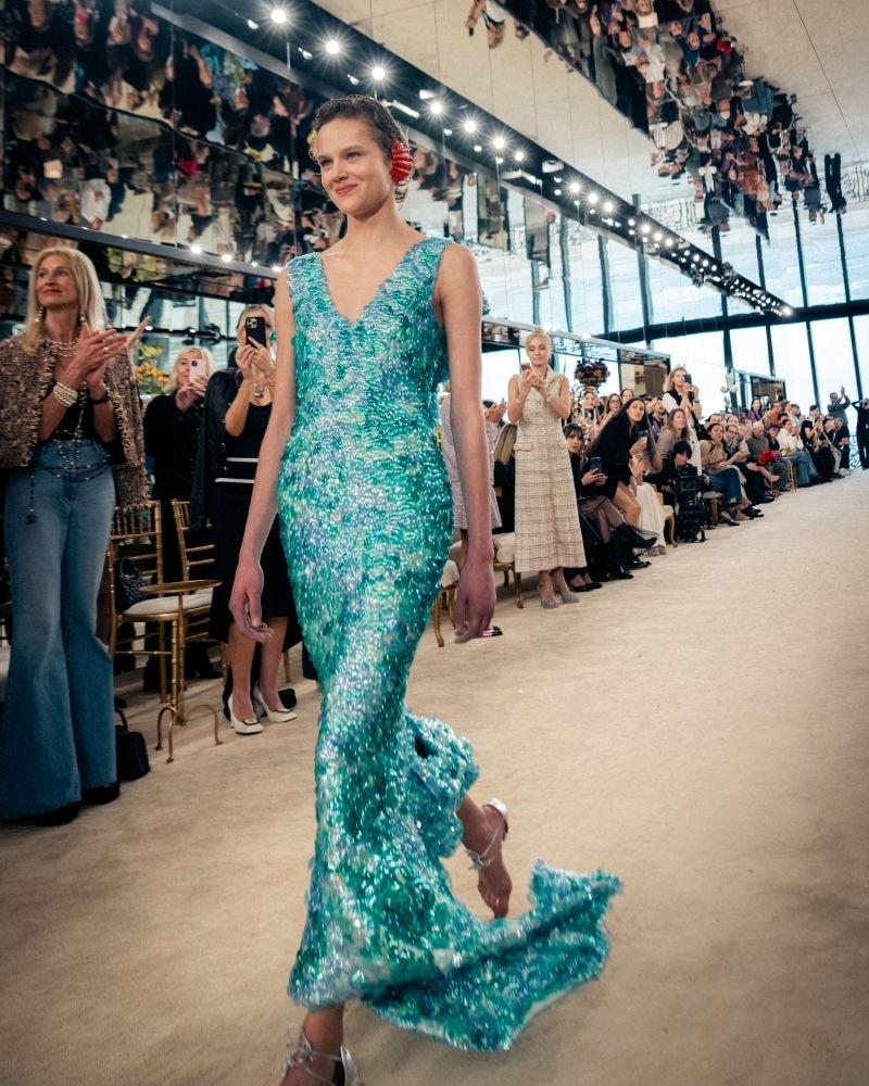 Un look Chanel cruise 2026/27 (courtesy Chanel)