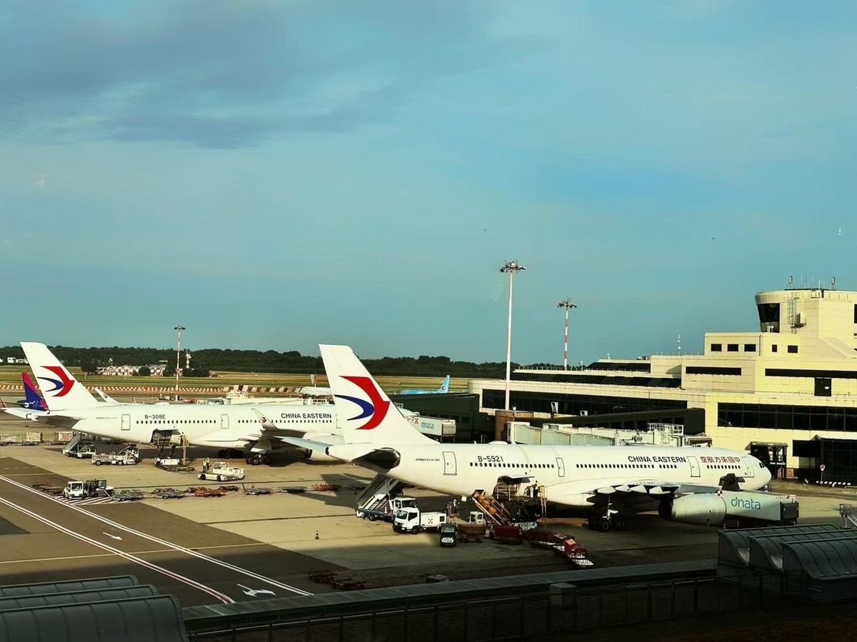China Eastern Airlines potenzia la Via della Seta aerea