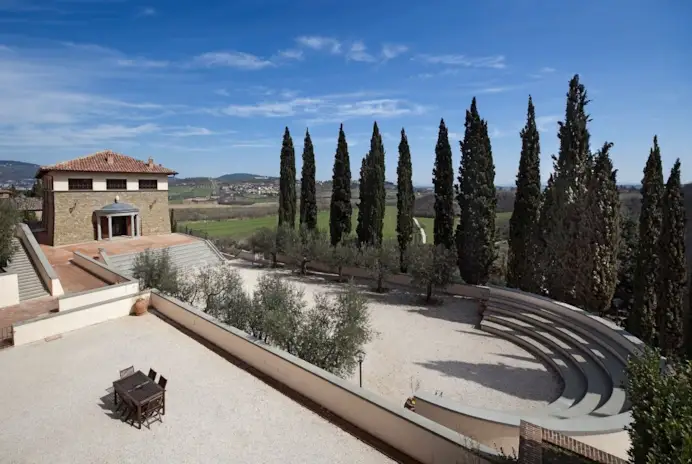 Un'immagine del borgo Solomeo (courtesy Cucinelli)
