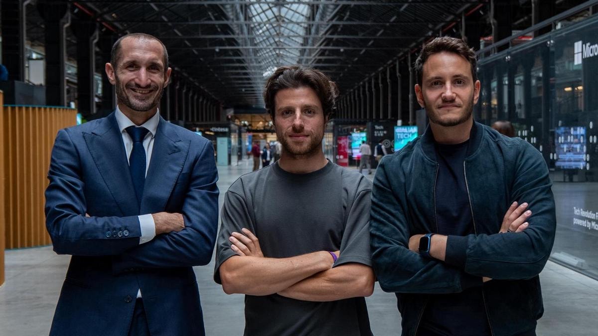 Giorgio Chiellini, Nicolas Nati e Thomas Rebaud, fondatori della fintech Akka