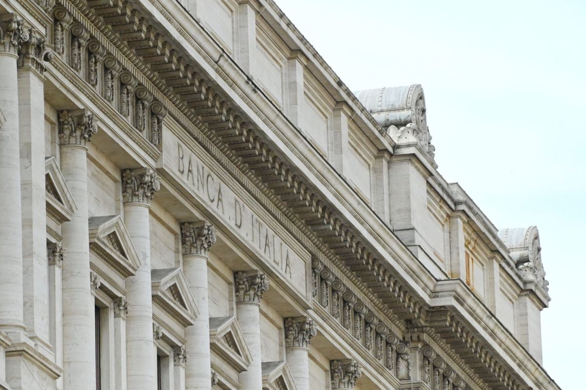 Bankitalia, rischi per le banche dalla guerra. Istituti italiani solidi ma pericoli su liquidità e qualità degli attivi