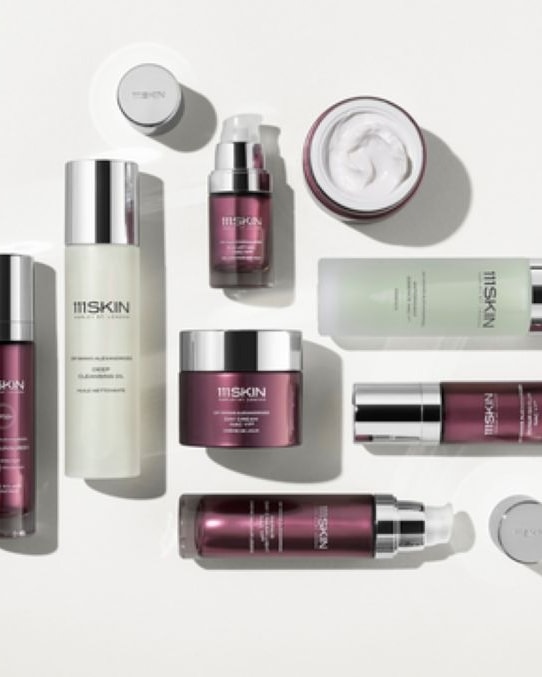 Un'immagine dei prodotti della collezione reparative di 111Skin (courtesy Estée Lauder)